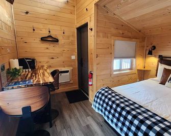 Blue Buffalo Resort - Island Park