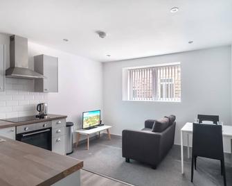 Cosy 1 Bed Apartment in Central Blackburn - Blackburn - Living room