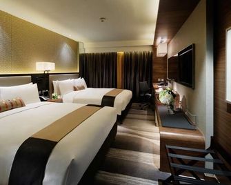 Royal Plaza Hotel - Hong Kong - חדר שינה