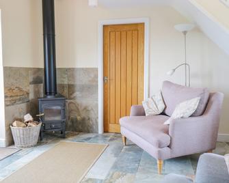 Plas Tirion Cottage - Holywell - Living room