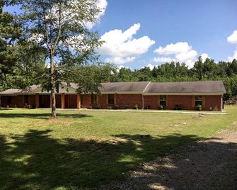 Rustic Family Cabin in Monroe County near Little Rock, Arkansas - Brinkley - Building