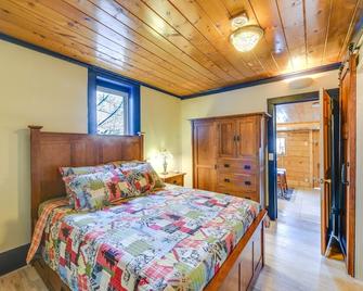 0601 Downtown Salida Cottage with Fireplace and Yard - Salida - Bedroom