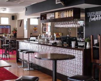 Royal Derby Hotel - Melbourne - Bar