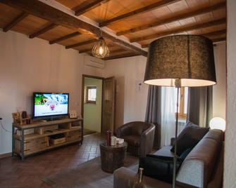 Suite Wine - Relax & Design In The Heart Of The Valdorcia - San Quirico d'Orcia - Wohnzimmer