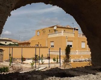 Pete's Place - La Marina