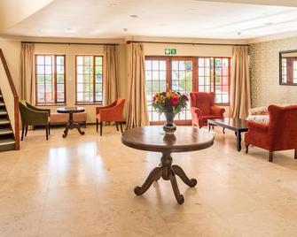 Constantia Hotel and Conference Centre - Йоганнесбург - Лоббі