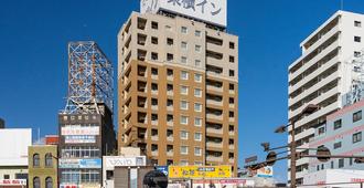 Toyoko Inn Okayama eki Nishi guchi Hiroba - Okayama - Budynek