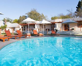 Lauradale Accommodation - Stellenbosch - Pool