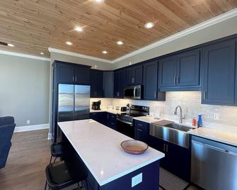 Renovated historic apartment in Hopkinsville near trails, shops, and dining. - Hopkinsville - Keuken