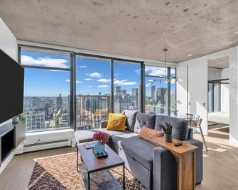 Luxury 40th Floor Sky-View Apartment In The Heart Of Downtown Vancouver - Vancouver - Living room