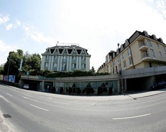 Hotel Bara Budapest - Budapest