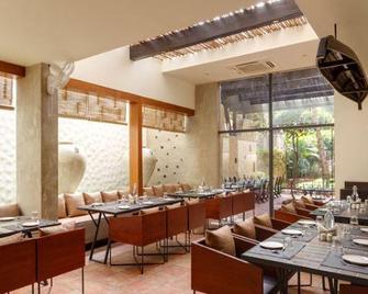 Hotel Maratha Regency - Kolhāpur - Restaurant