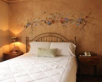 Hotel Ines Maria - Cuenca - Bedroom