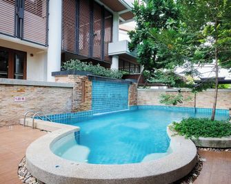 Central Place Hotel - Samut Sakhon - Pool