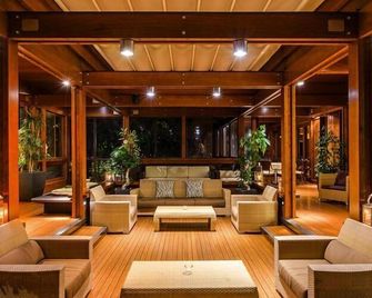 Hotel with private beach in San Vincenzo - San Vincenzo - Lounge