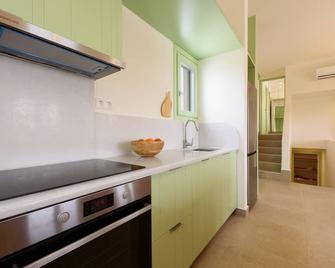 Plioni Villas & Suites - Mikri Vigla - Küche