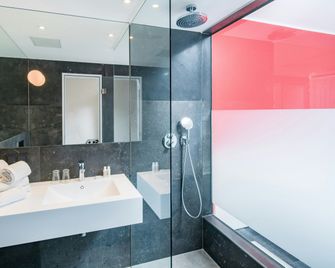 Smartcity Designhotel - Hannover - Baño