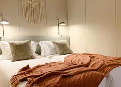 Oporto Serviced Apartments - Miragaia - Porto - Ložnice