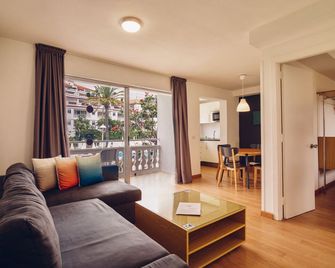 Route Active Hotel - Los Realejos - Huiskamer