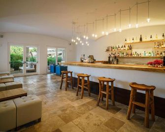 Sant Efis Hotel - Pula - Bar