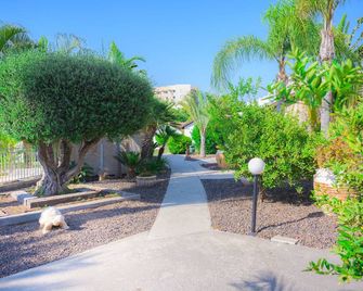 Agamim Hotel Ashkelon - Ashkelon - Outdoor view