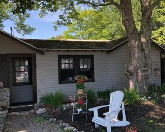 Seafarer Inn And Cottages - Old Orchard Beach - Innenhof
