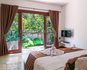 Villa Collard - Senggigi - Habitación