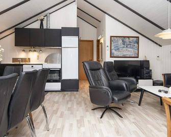 Scenic Fjord Retreat-By Traum - Vemb - Living room