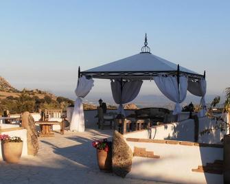 Casa Alianda - Telti - Patio