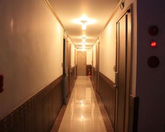 Coups Hotel - Seúl - Pasillo