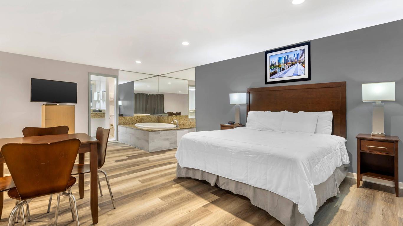 Rodeway Inn Lyons - La Grange