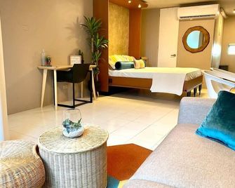 Condado del Mar Beach Front Jewel A3 - San Juan - Bedroom