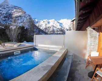 Gran Baita Hotel & Wellness - Courmayeur - Pool