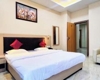 Grace Inn Guest House, Near Airport And Ion Digital - Gauhati - Schlafzimmer