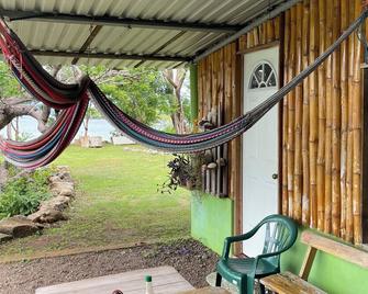 Hostal Rancho Crustáceo del Pacifico - La Unión - Patio