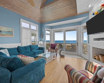 Dolphin Dreams home - Atlantic Beach - Living room