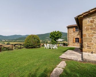 Pugnano Alto - appartamento Porcino - Lisciano Niccone - Patio