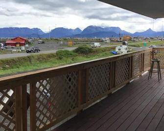 The Shack Inn - Homer - Balkong
