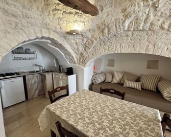 Trullimania - אלברובלו - חדר אוכל