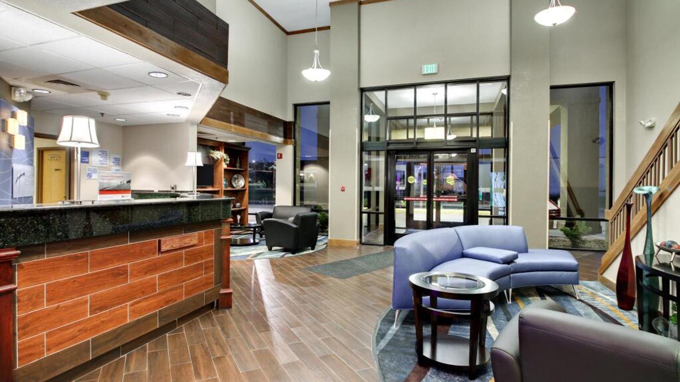 Holiday Inn Express Marshfield (Springfield Area)