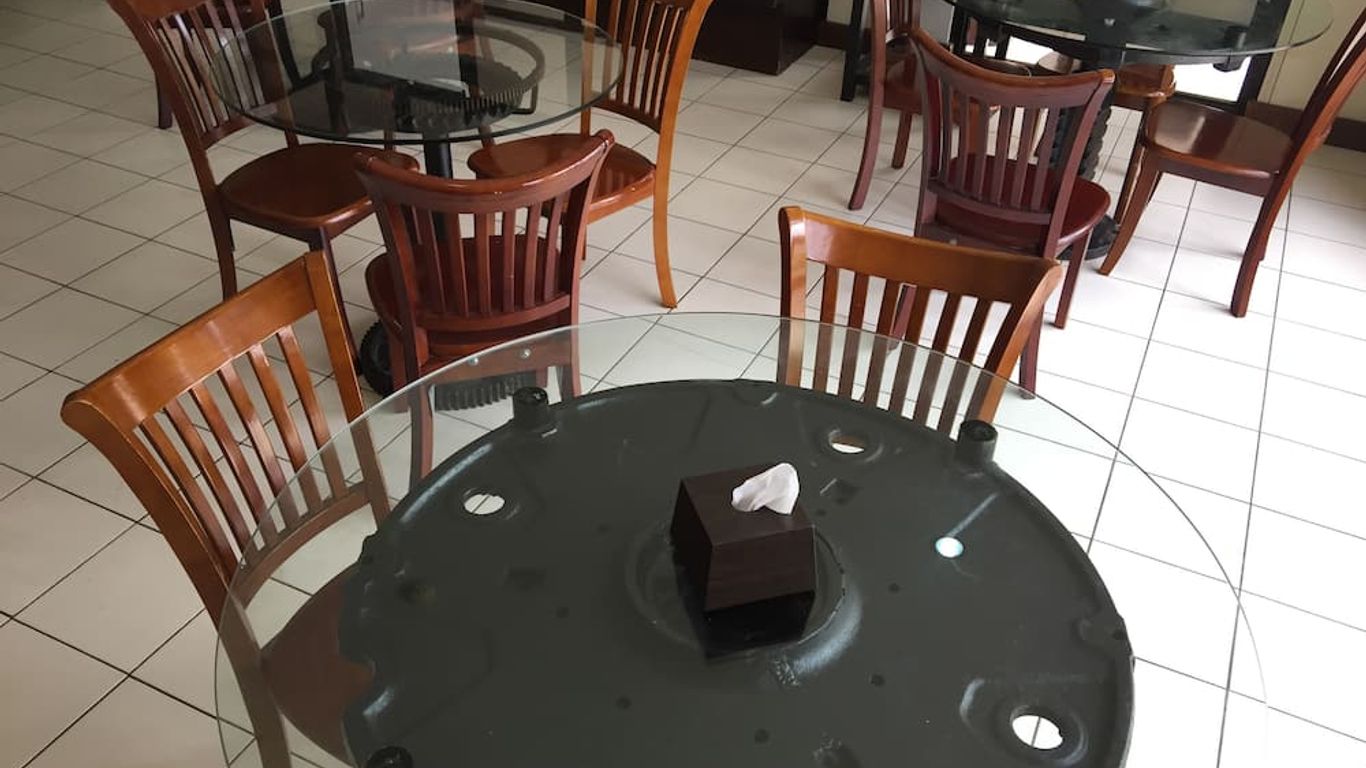 哈森得羅私人酒店 - 伊洛伊洛