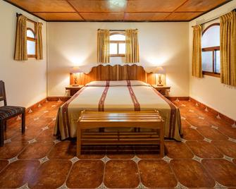 Regis Hotel Spa - Panajachel - Bedroom