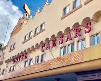 Hotel Caesars - Tijuana - Building