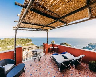 Palazzo Pascal - Scala - Balkon