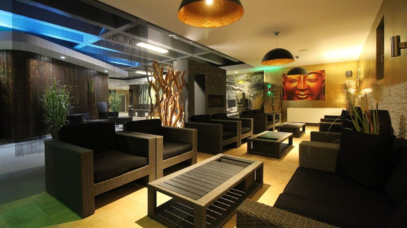 Vitalounge Sports & Spa Hotel