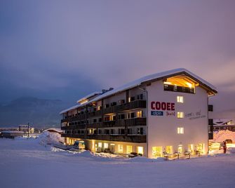 COOEE alpin Hotel Kitzbüheler Alpen - St. Johann in Tirol - Budova
