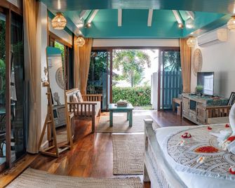 Soul Villas By The Beach - Phuket - Wichit