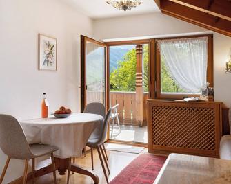 Mayr Apartments Fünf - Plaus - Comedor