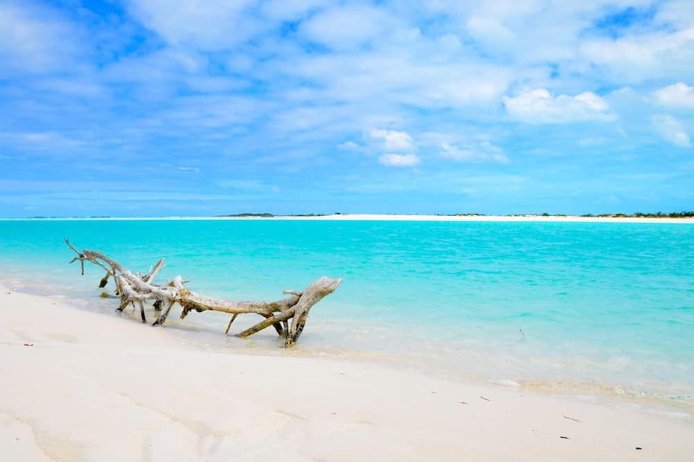 Lovely Villa with Infinity Pool / Ocean View / Great discount on Car - جورج تاون (الباهاماس) - شاطئ