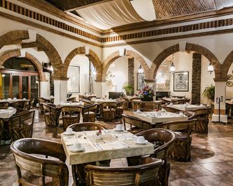 إمبريو دي أنجليس - سان ميغيل دي الليندي - مطعم